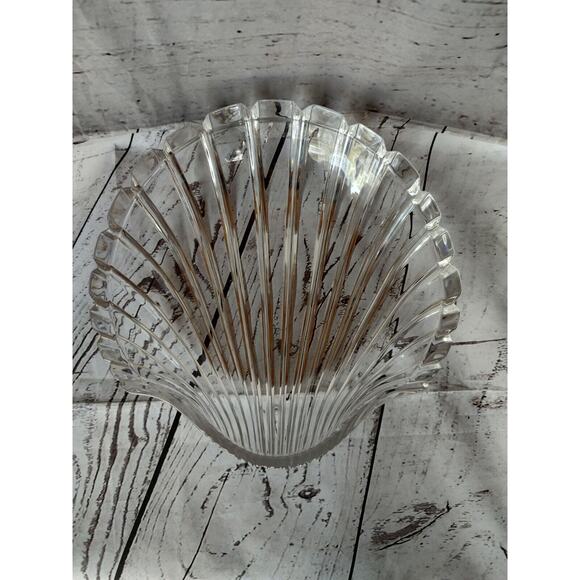 Mikasa Crystal Clear Decorative sea Shell Bowl Ocean Decor Beach Decor - Picture 1 of 6